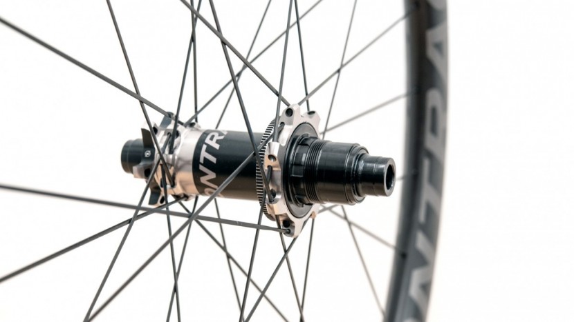 bontrager line pro 30 tlr boost 29" - the bontrager hubs are a thing of beauty, and the rapid drive 108...