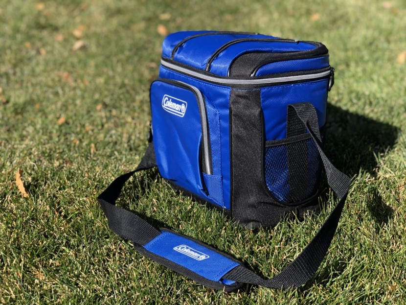 coleman 16-can - if you're after a super simple, super cheap lunchbox, this is that...