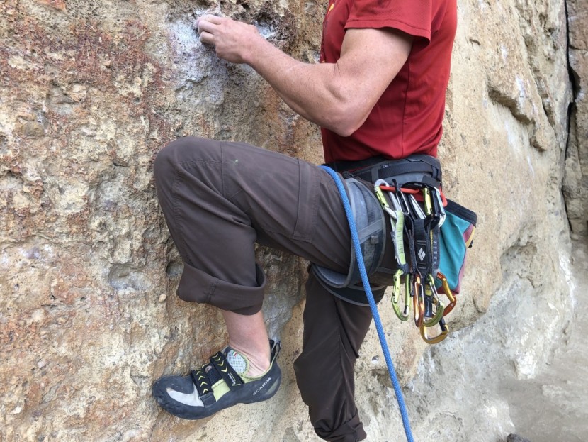 mammut ophir 4 slide - you can see how the leg loops are rather large and heavily padded...