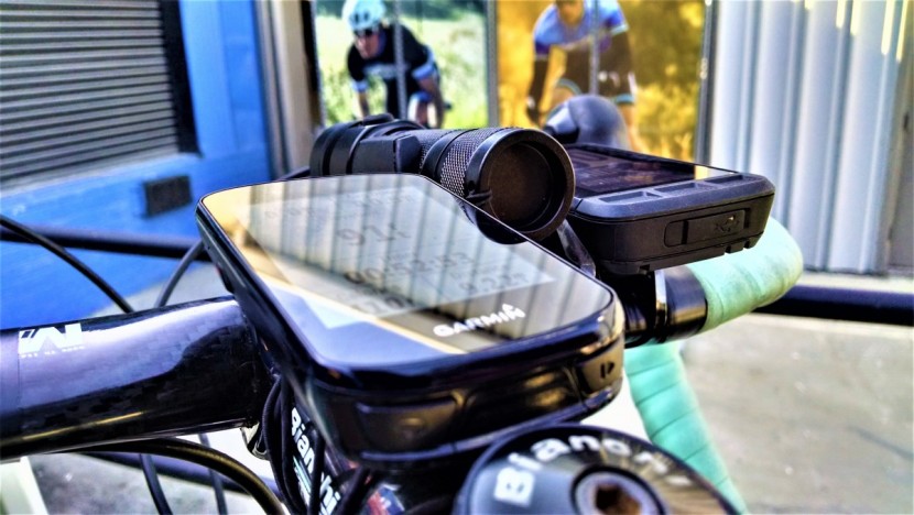 garmin edge 830 - the garmin edge 830 and wahoo fitness elemnt roam go head to head.