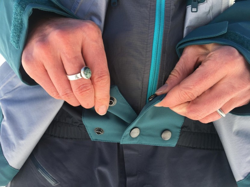 flylow billie coat - the billie coat's removable powder skirt is there when you needed...