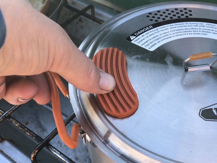 gsi outdoors glacier basecamper - use the handle and the pad together to carry the pot around.