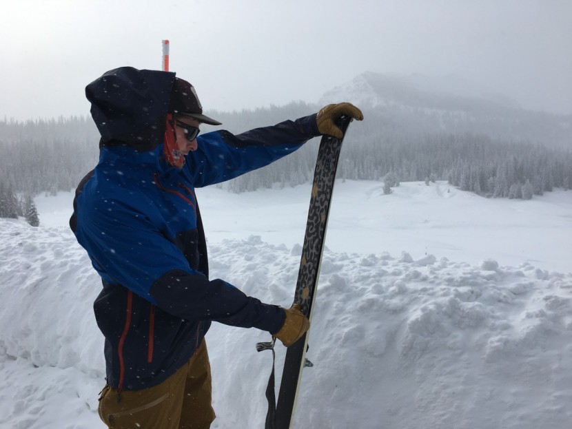 outdoor research hemispheres jacket - the hemisphere's gore-tex fabric is thick enough to block the wind...