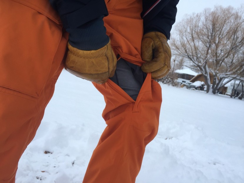 marmot discovery bib - short vents without mesh backing on the inner thighs provide some...