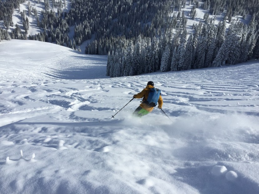 norrona lyngen windstopper hybrid - deep powder skiing in the lyngen hybrid.