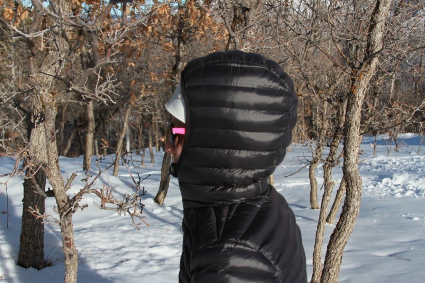 marmot avant featherless hoody for women - the hood is large and spacious and doesn't limit peripheral vision.