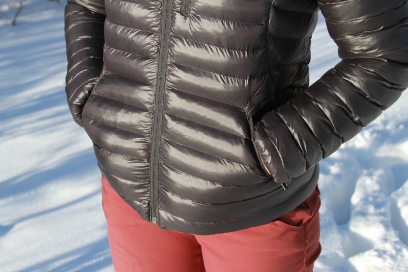 marmot avant featherless hoody for women - a look at the pockets of the marmot avant. all offer lots of space...