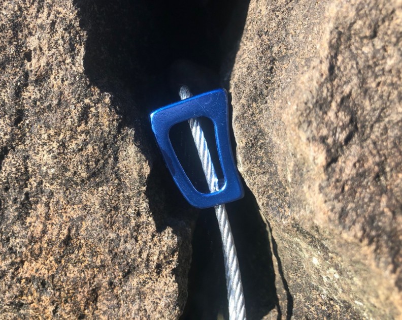 cypher huevo - you can see in this photo how the curved design helps stabilite the...