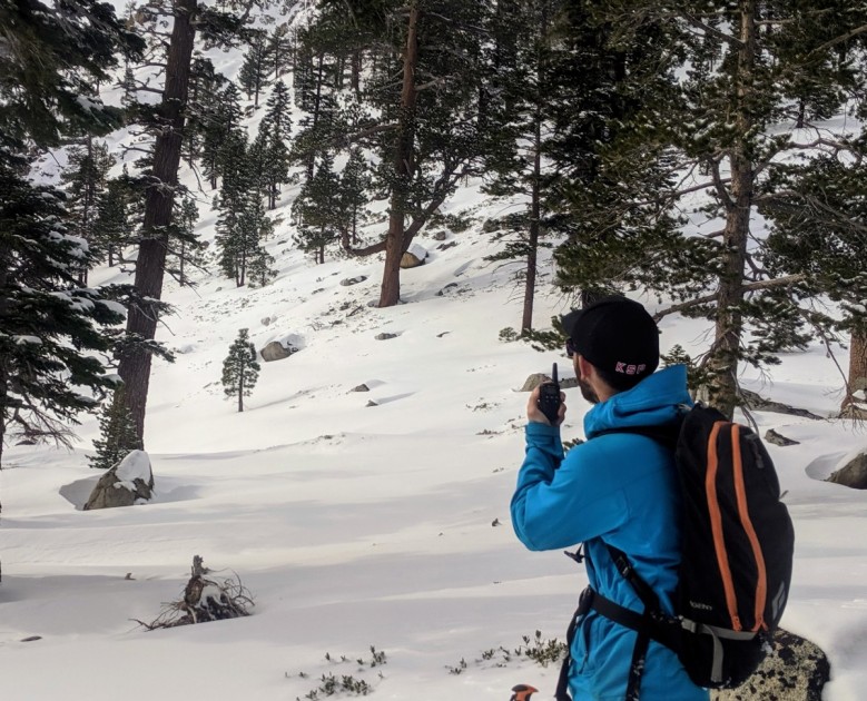 midland x-talker t10 - the midland x talker was nice and small so it fit in most jacket...