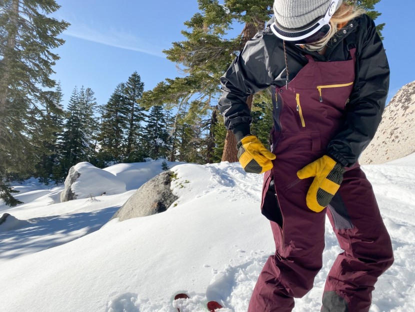 ski pants womens - checking out the vents on or's hemisphere bib.