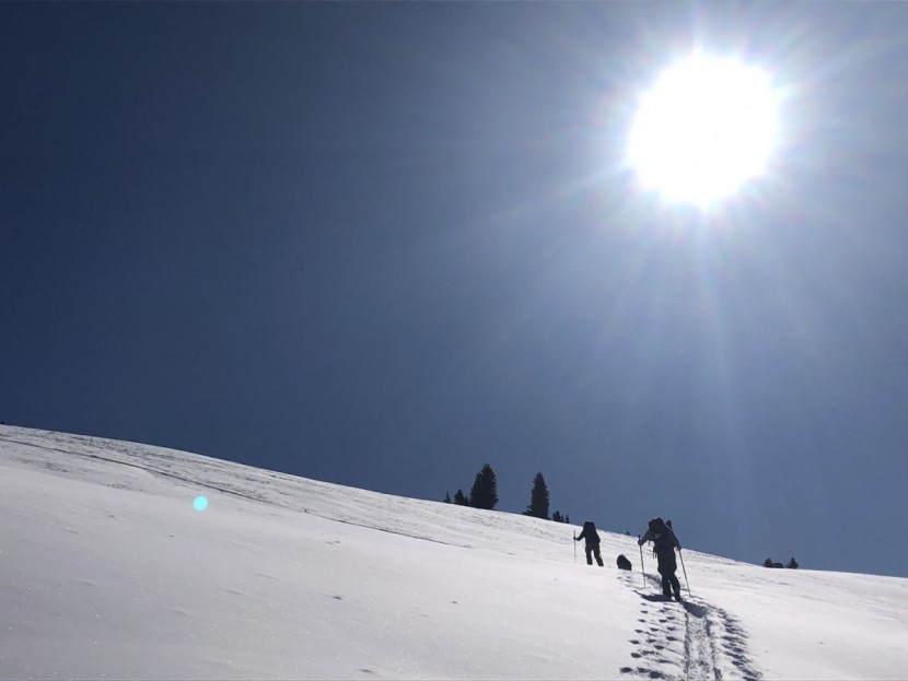 ski socks - when it comes to choosing a fabric thickness, we need to consider...