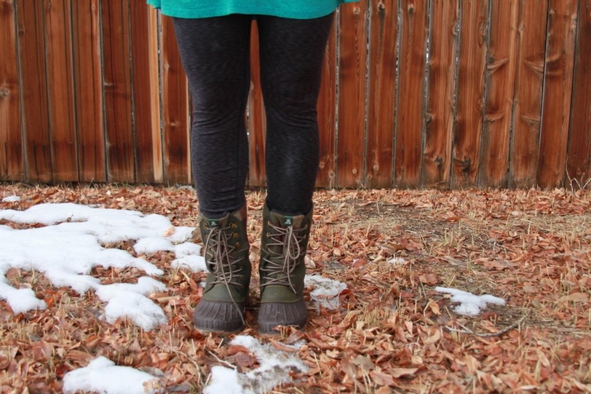 kamik sienna 2 - a look at the stylish sienna. this is on our tester who is 5'6 in...