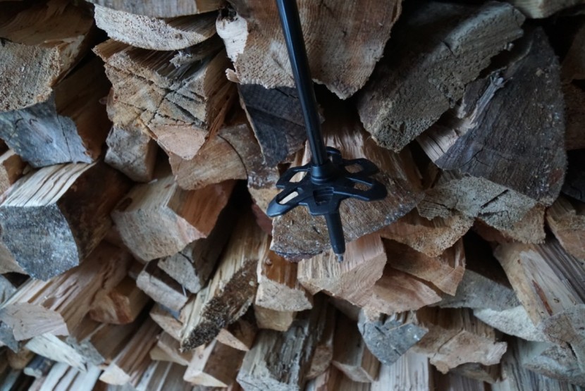 backcountry ski poles - the via carbon's spinning powder basket keeps the smaller side...