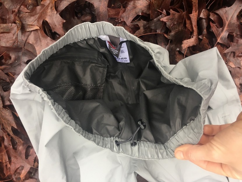 outdoor research aspire pant for women - the elastic waist band is comfortable and adjustable.