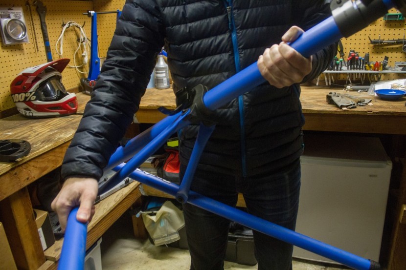 park tool pcs 10.2 - park tool's new folding leg design makes setup and teardown easier.