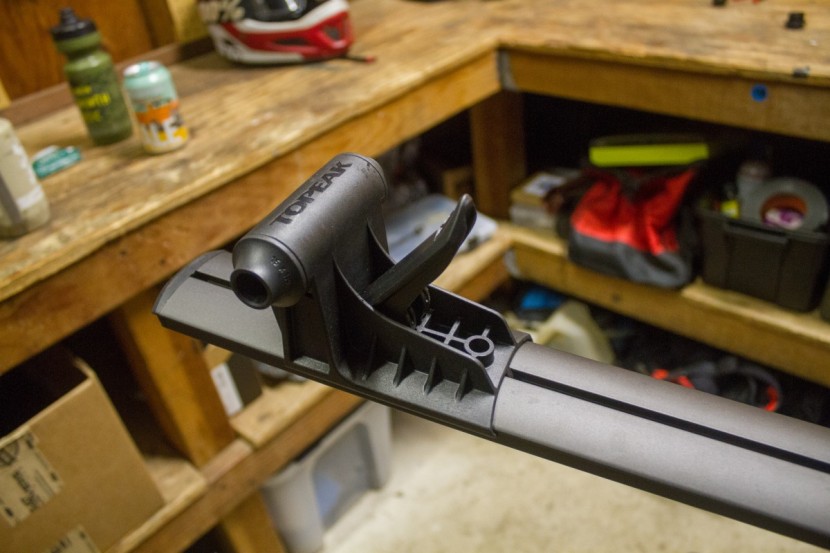 topeak prepstand x - the axle mounting location can be adjusted using the clamping lever...