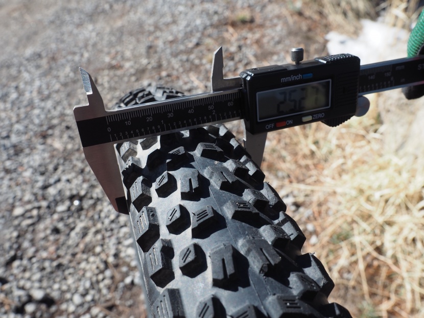 vittoria agarro 2.6 - we measured this tire with two different digital calipers on two...