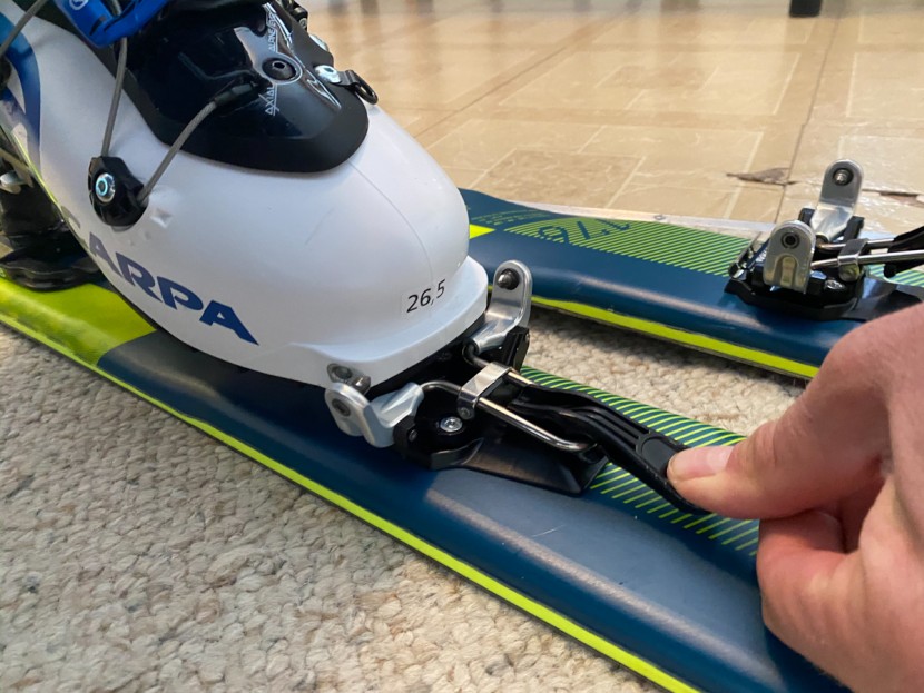 ski trab titan vario - clicking into the titan vario requires holding the toe piece open...