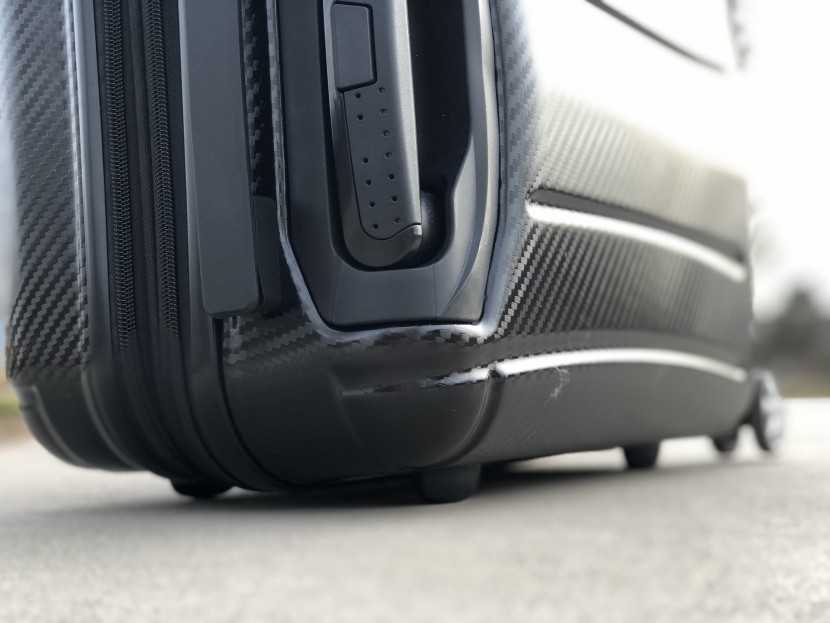 amazon basics oxford expandable 20" - the performance of this bag leaves a lot to be desired.