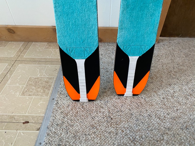 pomoca climb pro s glide - the tail strap and clip on the climb pro s glide is simple, secure...