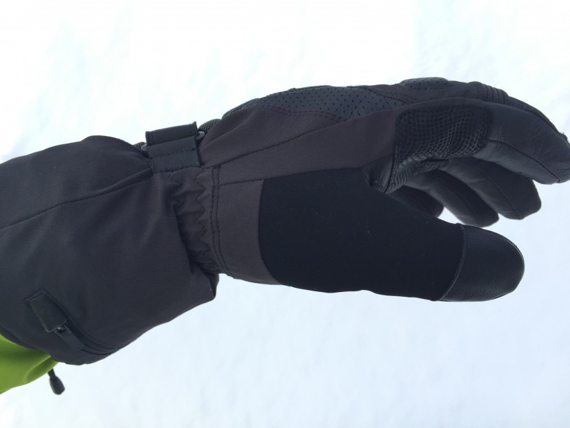outdoor research capstone heated sensor - a soft fabric on the outer thumb makes nose wiping much more...