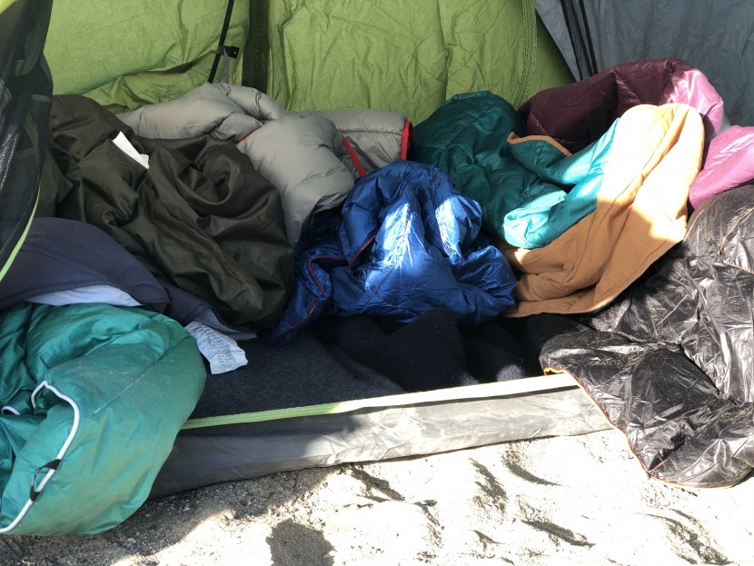 camping blanket - let us help you find the right camping blanket for your lifestyle.