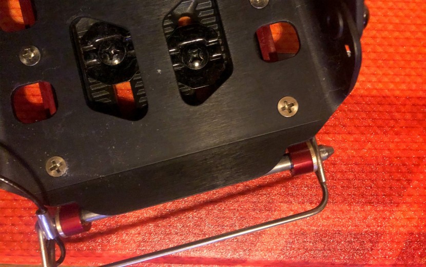 voile light rail - the latch on the right of the binding is hard to access and release...