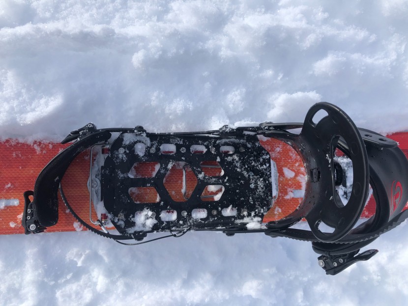 voile light rail - the light rail has wide baseplate which helps sidehilling, but...