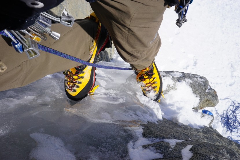 la sportiva nepal cube gtx - the nepal cube gtx on its home turf, ice.