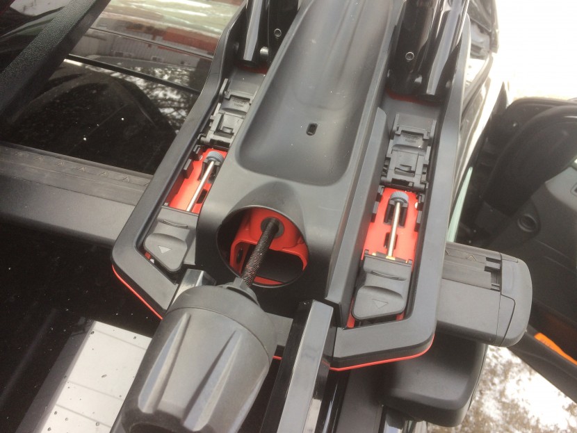 yakima highroad - the large knob puts tension on the rear hoop which squeezes your...