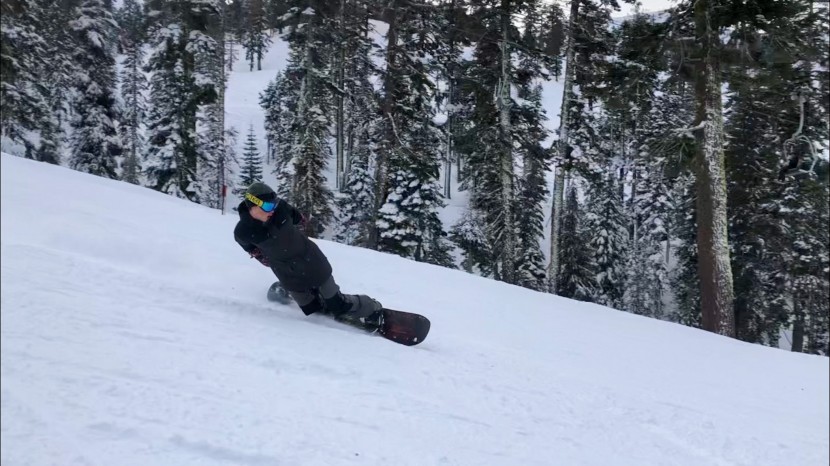 jones mountain twin - the user-friendly nature of the mountain twin allows it to ride in...