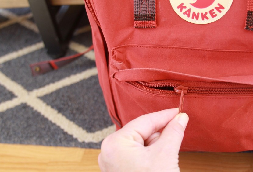 fjallraven kanken 15" - the zippers are large and easy to use. they are also ykk brand and...