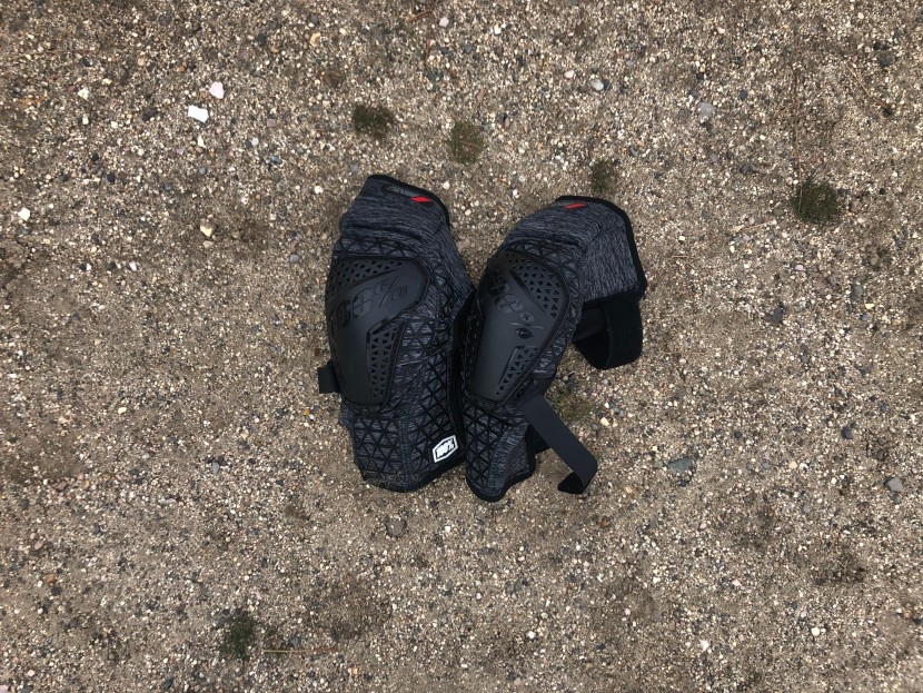 100% surpass - the surpass knee pads offer serious protection for freeriding and...