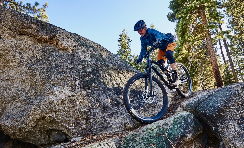 oneup components v2 - the oneup v2 is an impressive dropper and the price is right.