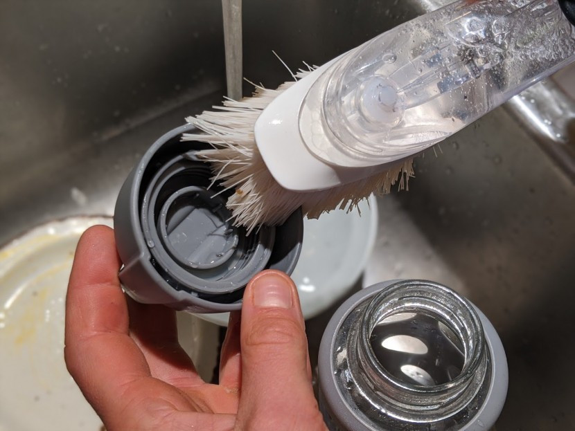 ello pure 20 - the unnecessary nooks and crannies of the ello's lid were a bit of a...