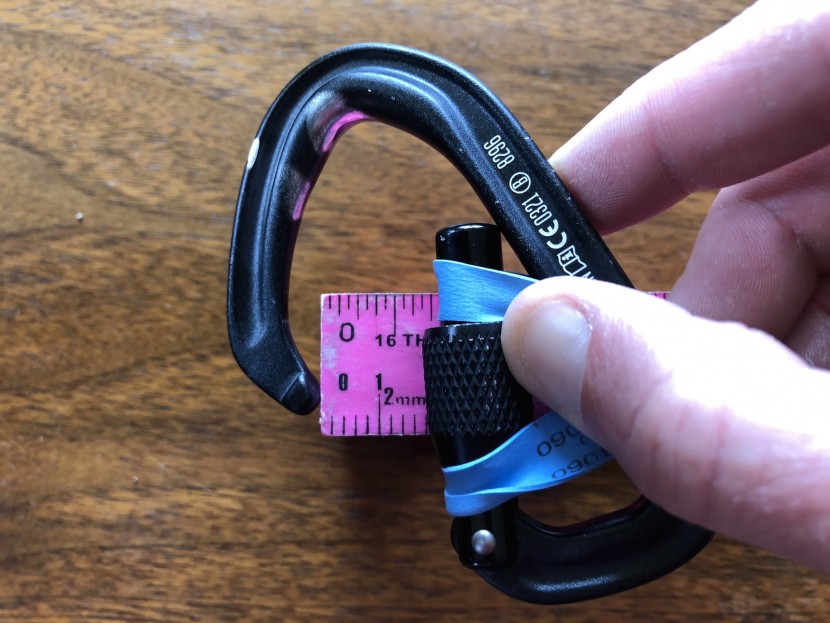 black diamond hotforge screwgate - we measured the gate clearance at 18mm, which is right in line with...