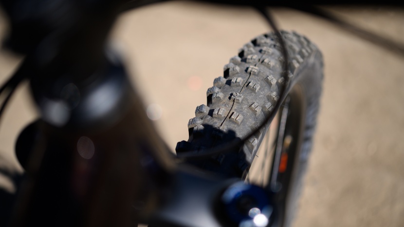 the wtb vigilante 2.6 is a super aggressive front tire. it isn't...