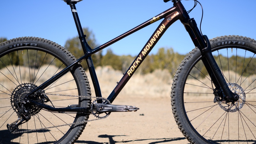 rocky mountain growler 50 - a 64-degree head angle is typically found on an enduro race bike.