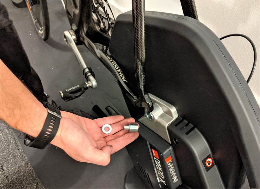 elite direto x - insert the appropriate axle adapter for your bike.