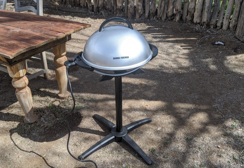 george foreman indoor/outdoor 15+ - this grill includes an optional stand, which happens to be the exact...