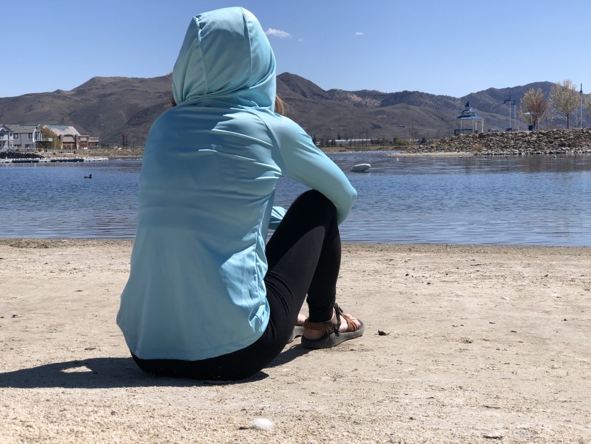 columbia pfg tidal tee hoodie for women - with a fairly athletic vibe, this shirt might not be the best style...