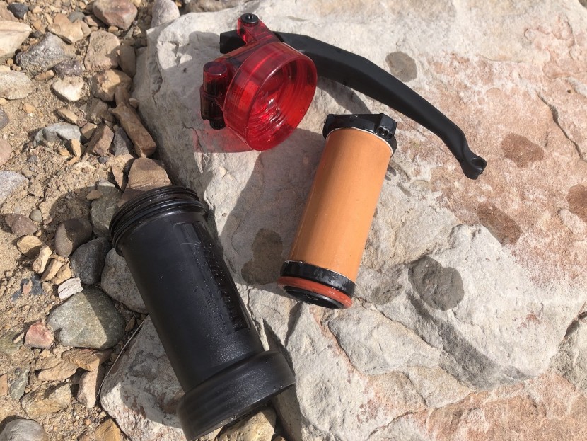 msr miniworks ex - all the parts taken apart. no small pieces and very easy to maintain...