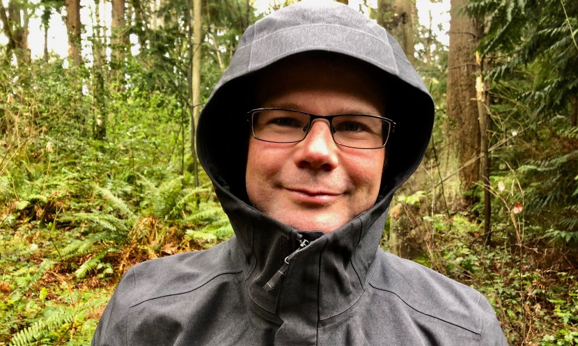 the north face apex flex dryvent - this jacket's hood was deep and comfortable but was the only product...