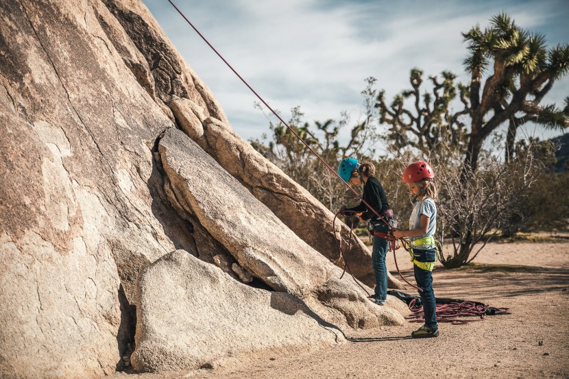 edelrid finn iii - the girls get all set to climb together in joshua tree.