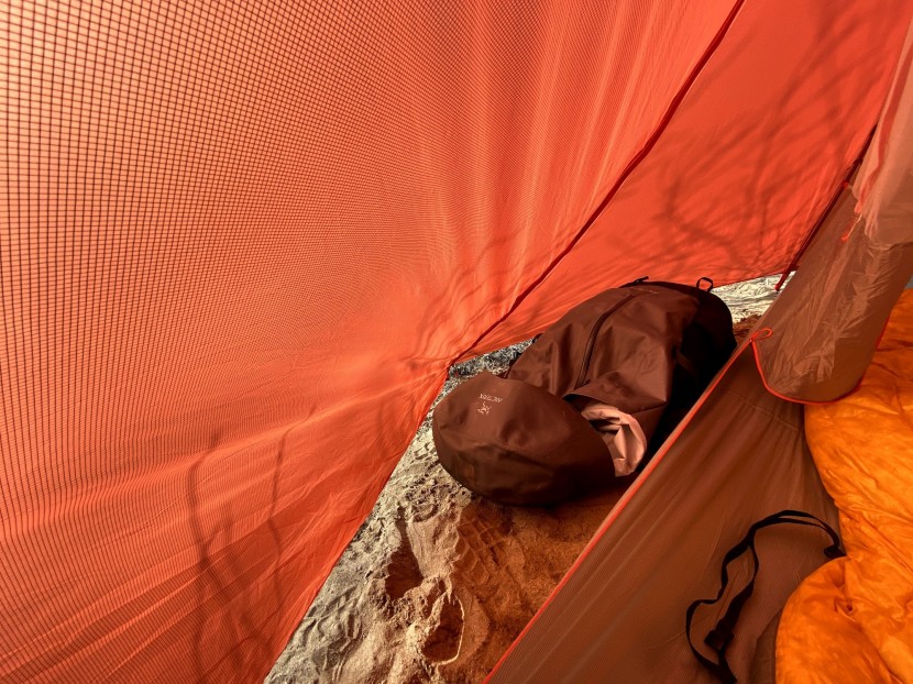 big agnes copper spur hv ul3 - there is enough room for a pack and a pair of boots in each...
