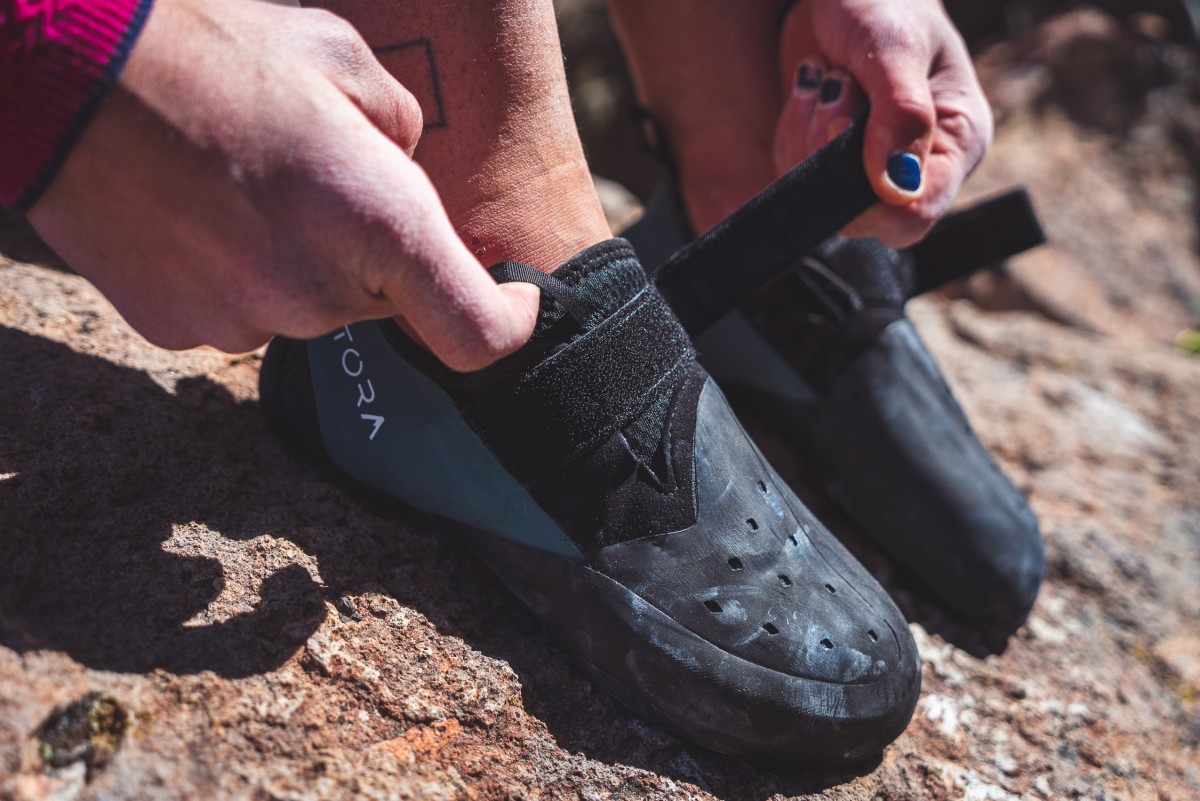 Butora Gomi Wide - Women's Review (A single Velcro strap and a stretchy tongue make the Gomi easy to get on and off.)