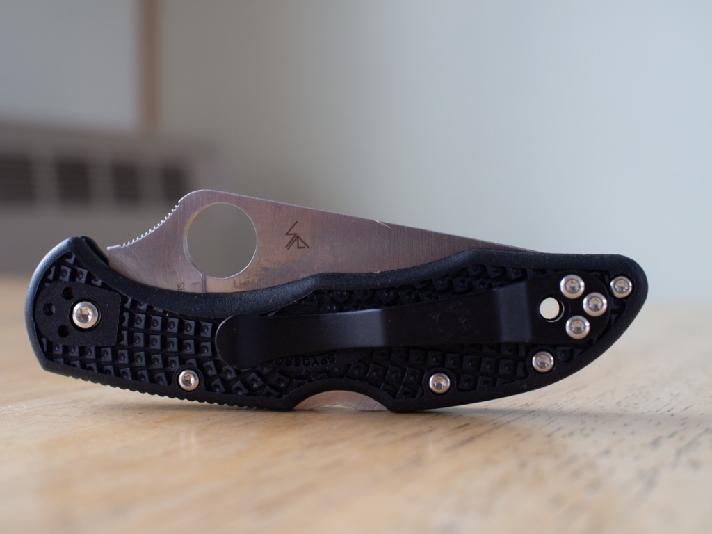 spyderco delica 4 - the spyderco delica is a classic design with a loyal following. we...