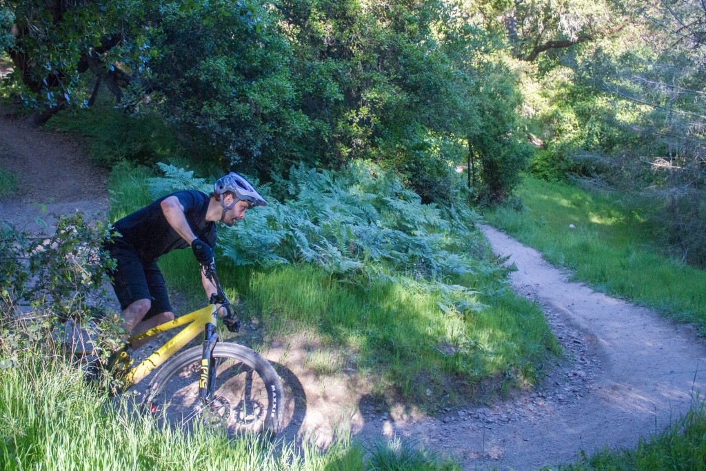 fox racing speedframe pro - we thoroughly enjoyed testing the speedframe pro across trails of...