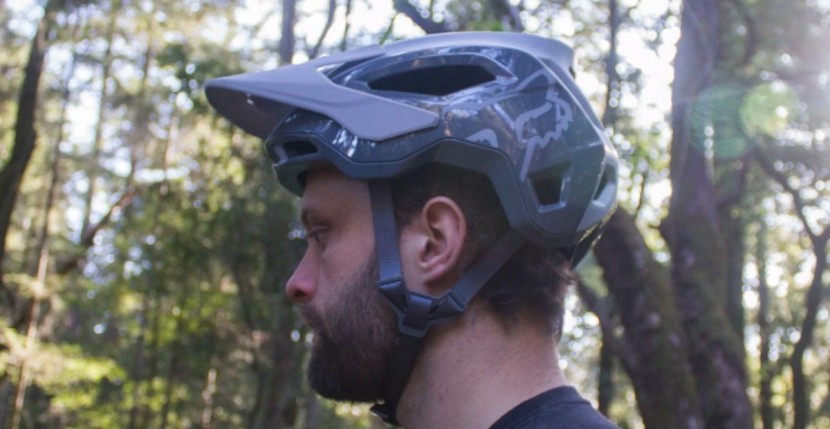 mountain bike helmet - the fox racing speedframe pro offers great all-day comfort for trail...