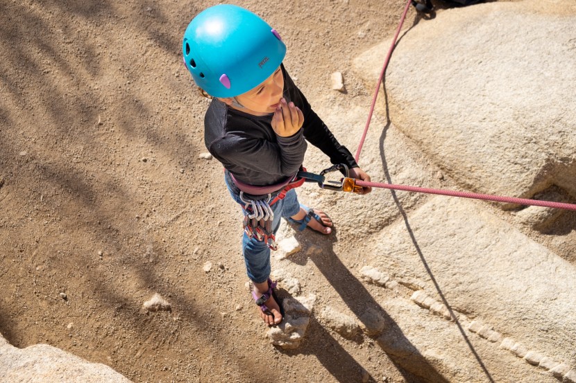 black diamond momentum - kid's - for all those times not climbing, the momentum is extremely comfy!